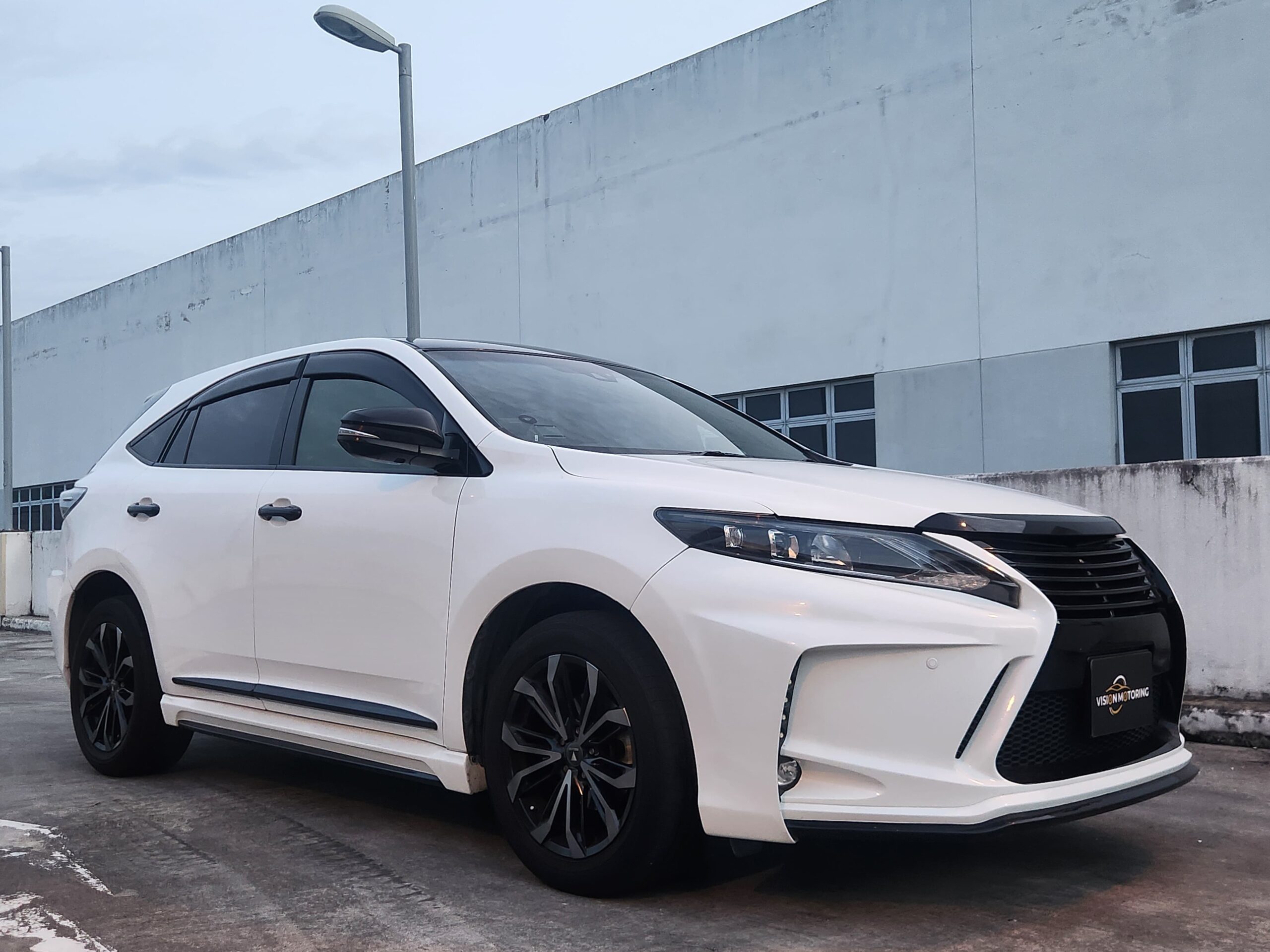 Toyota Harrier 2.0A Premium
