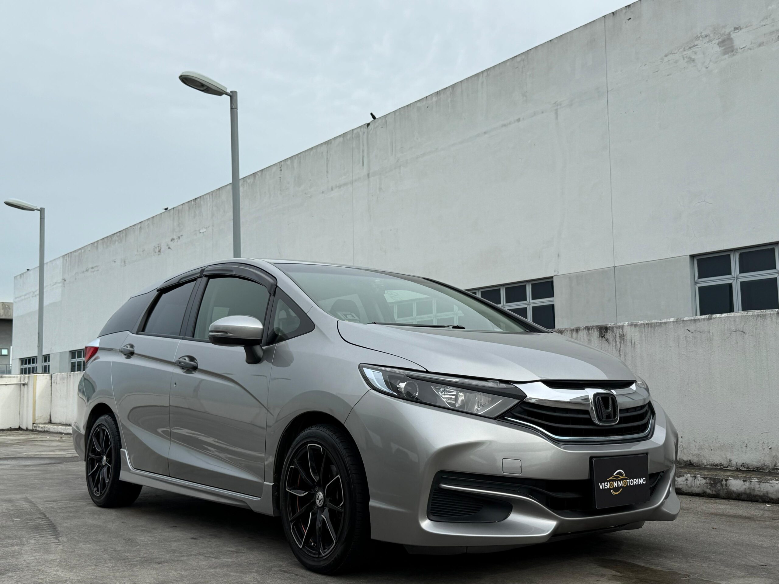 Honda Shuttle Hybrid 1.5A