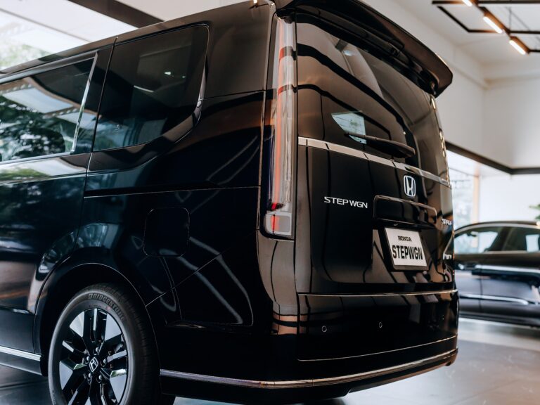 Honda Stepwagon 2.0 e:HEV Spada