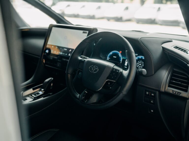Toyota Alphard 2.5Z Hybrid