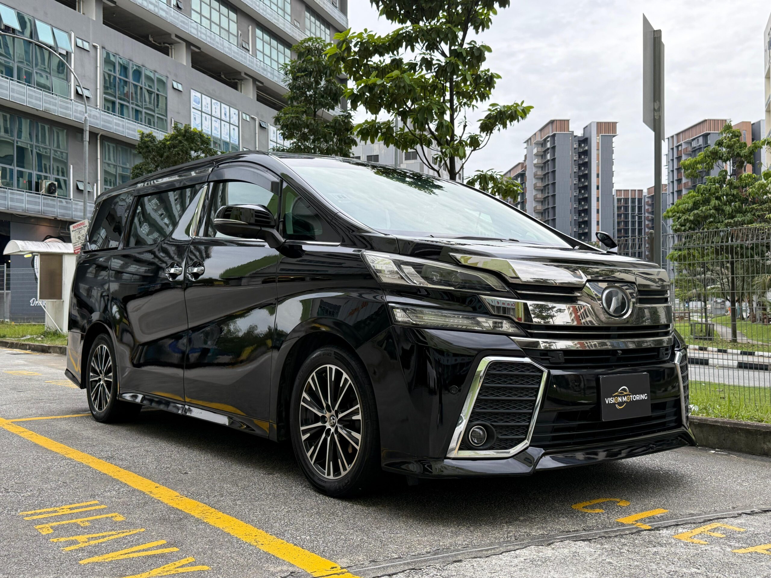 Toyota Vellfire 2.5A Z G-Edition Moonroof