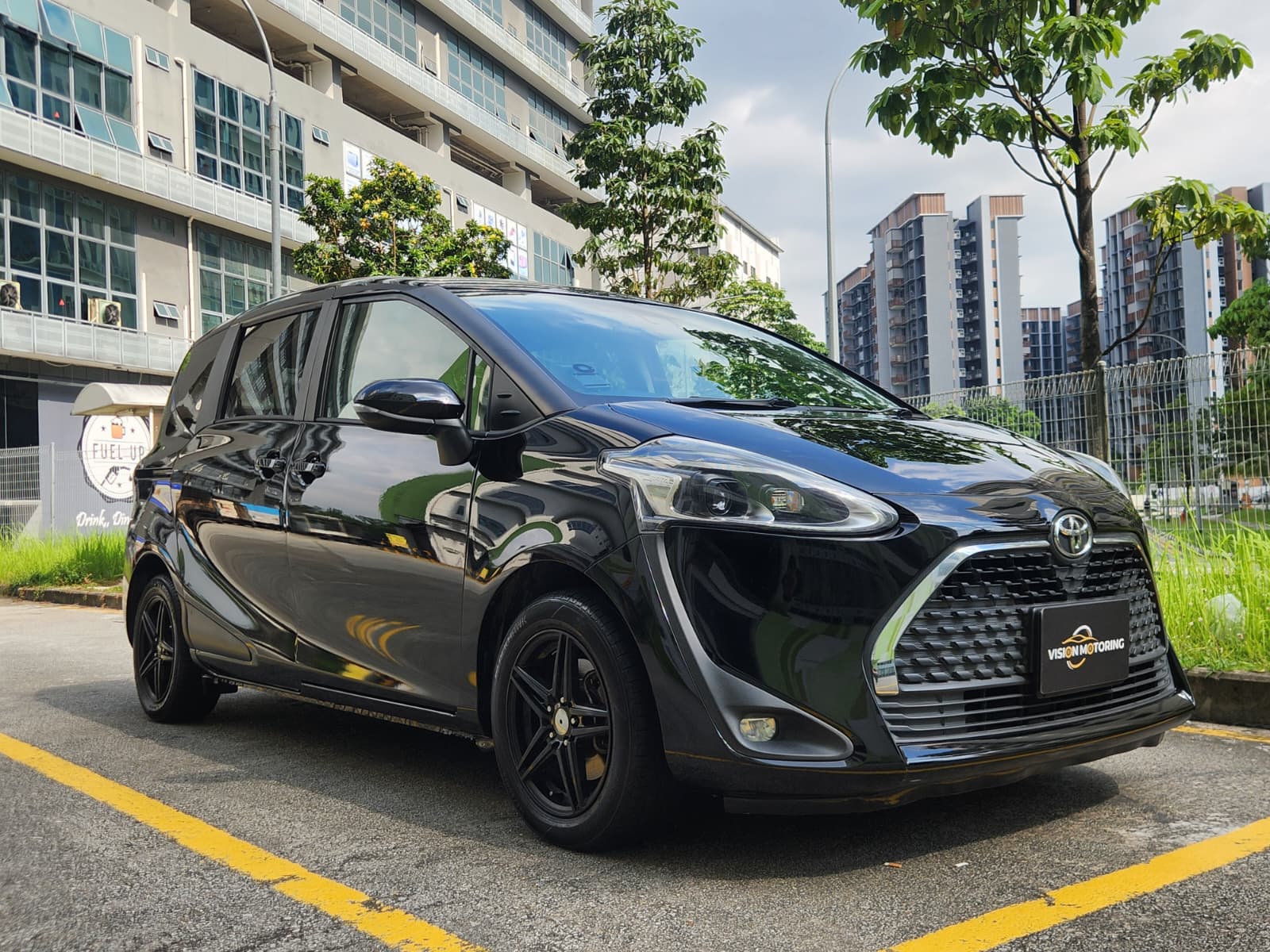 Toyota Sienta 1.5A G