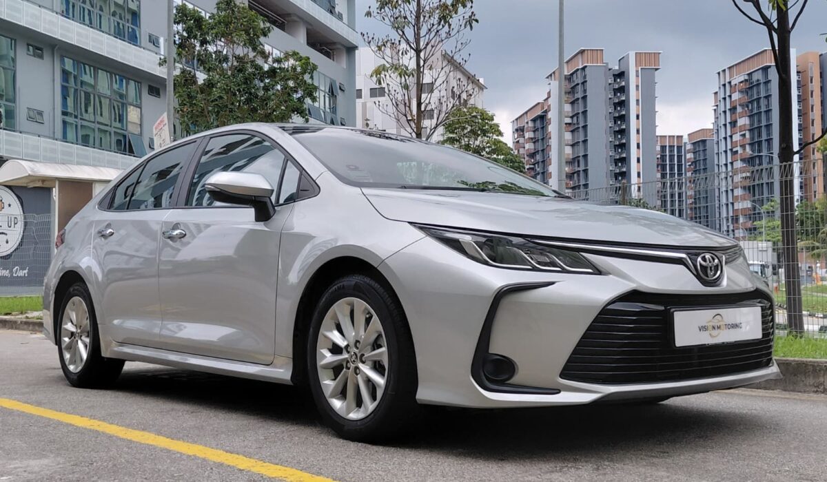 Toyota Corolla Altis 1.6A Standard