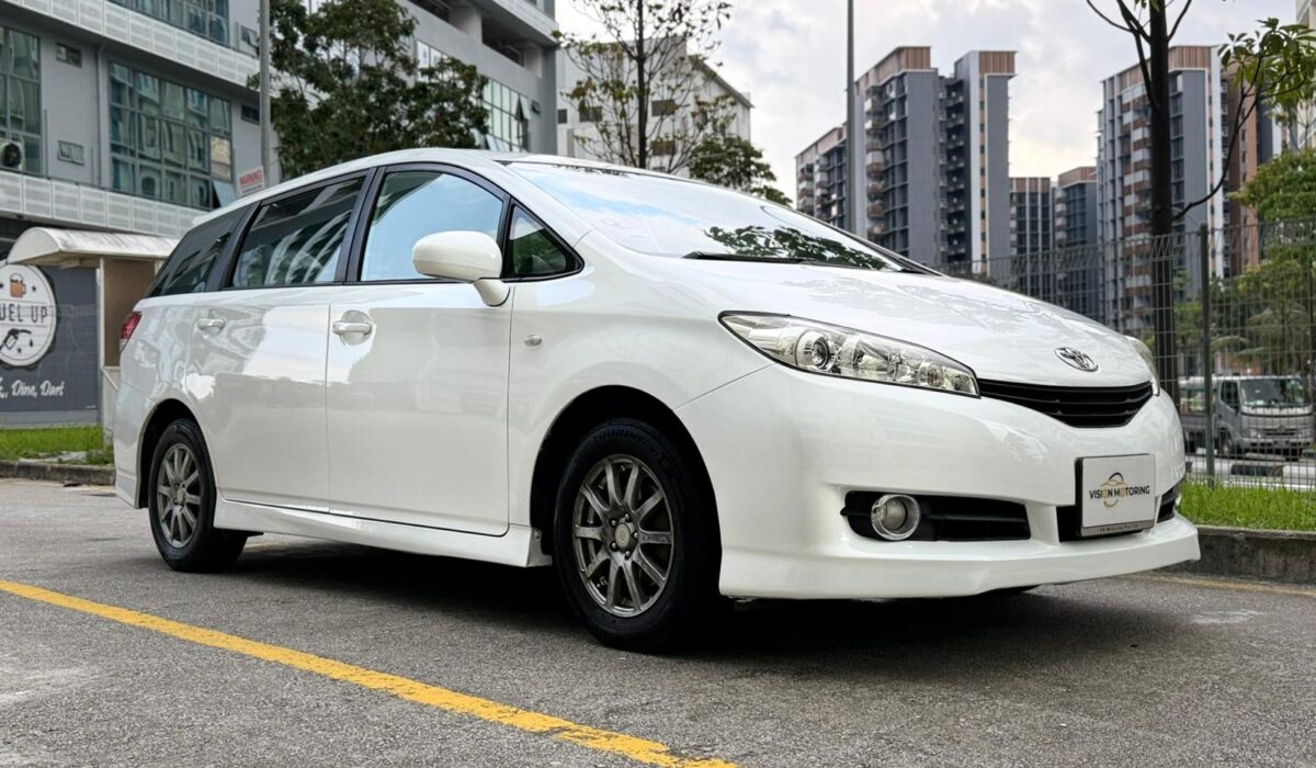 Toyota Wish 2.0A