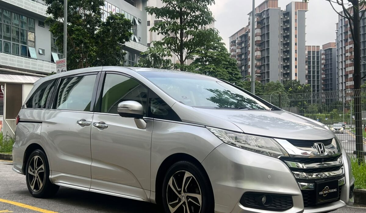 Honda Odyssey 2.4A EXV-S Sunroof