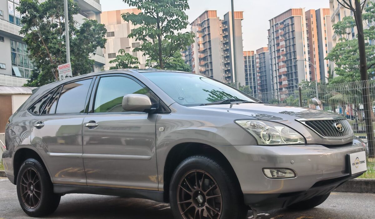 Toyota Harrier 2.4A