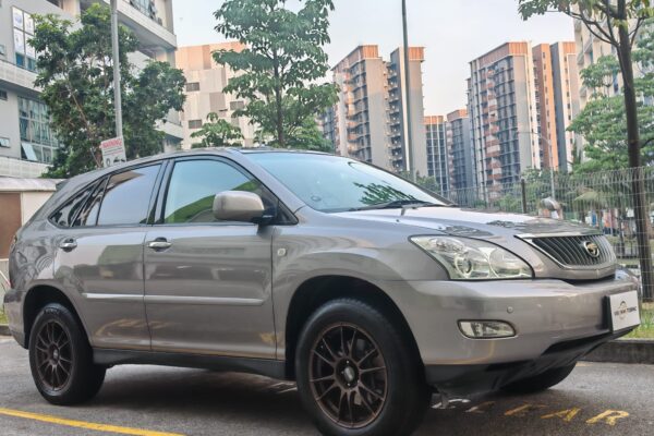 Toyota Harrier 2.4A